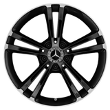 Bridgestone vetrardekk á felgu (vinstra megin)