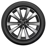 Continental vetrardekk á felgu fyrir EQS (hægra megin)