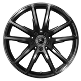 Nokian vetrardekk á felgu fyrir EQE SUV (vinstra megin)